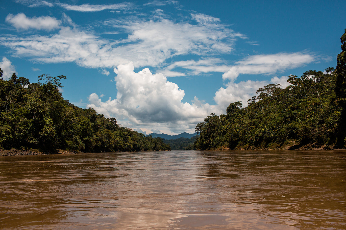 Peru_-_Rio_Cenepa_landscape